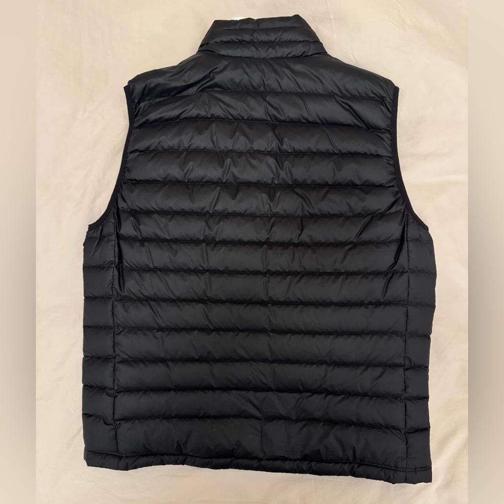 Patagonia Black Quilted Down Vest - Picture 3 of 4